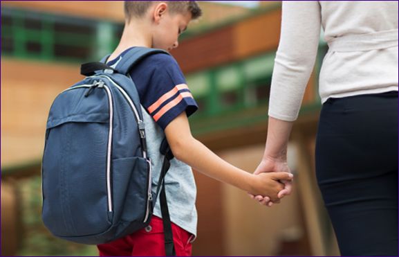 Vad föräldrar ska göra om deras barn inte vill gå till skolan efter semestern