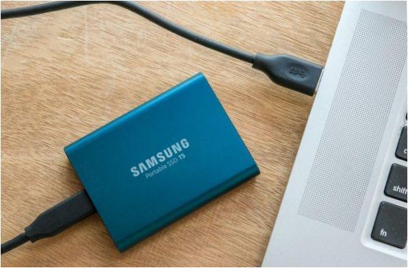 Bärbar SSD T5 från Samsung