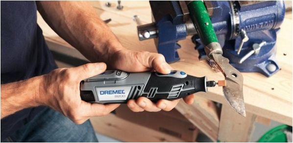 Dremel 8200-1/35