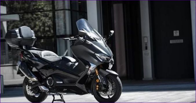 Yamaha TMAX DX