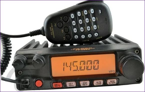 YAESU FT-2980R