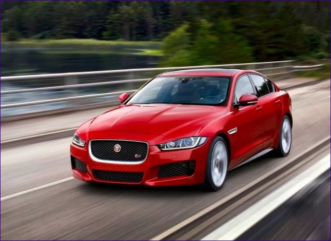 Jaguar XE I