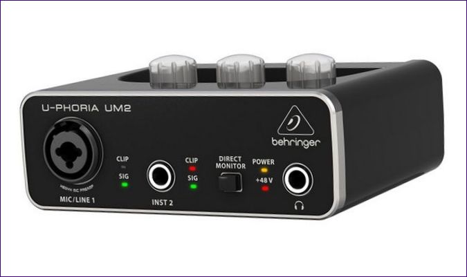 BEHRINGER U-PHORIA UM2