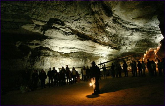 Mammoth Cave (USA)