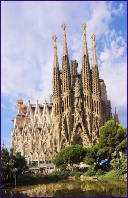 Den berömda Sagrada de Familia