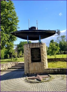 Monument över den första Svenska ubåten