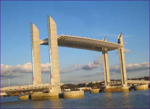 Le Pont Jacques Chaban Delmas