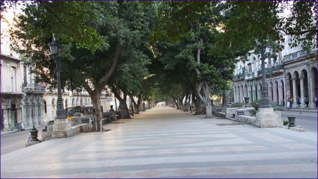 Prado Boulevard