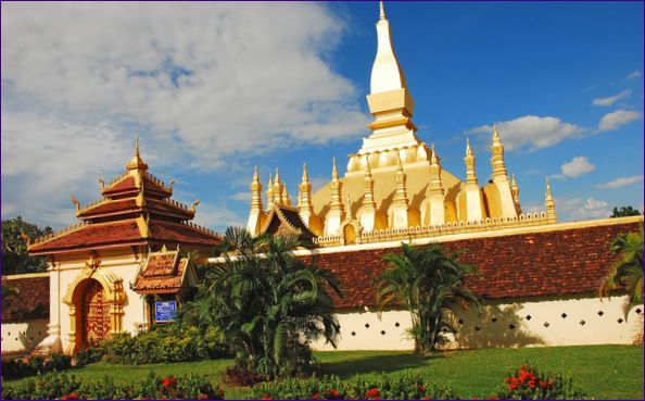 Pha That Luang-templet (gyllene stupa)