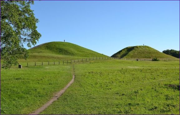 De stora gravhögarna i Uppsala