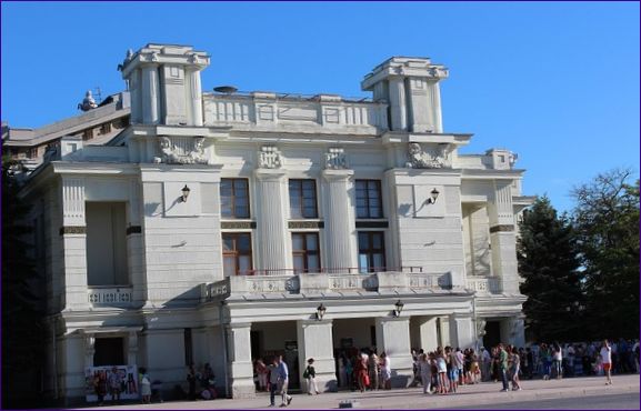 Pushkin stadsteater