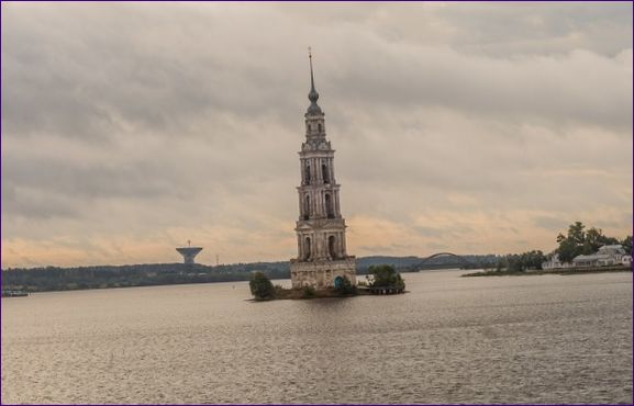 Klocktornet i St Nicholas-katedralen