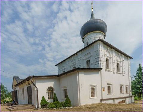 Kyrkan Sankt Georg den segerrike