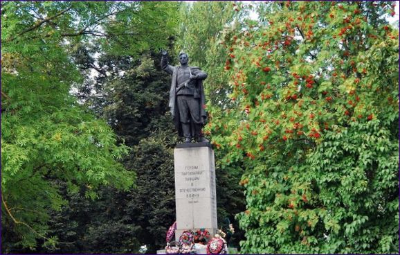 Monument för partisaner