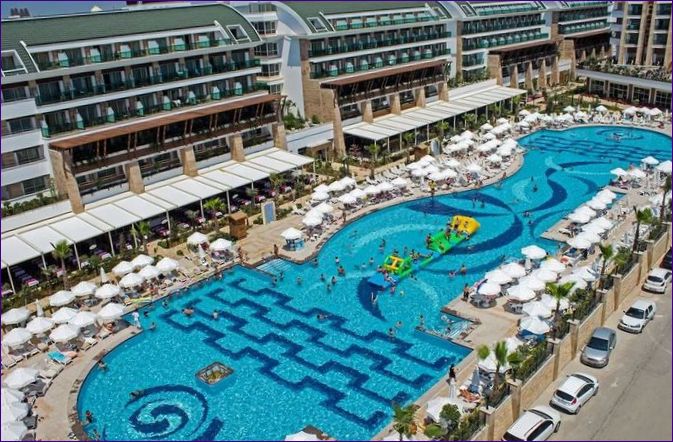 Crystal Waterworld Resort SPA