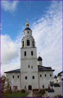 Klocktornet i St Nicholas Trapeznaya-kyrkan