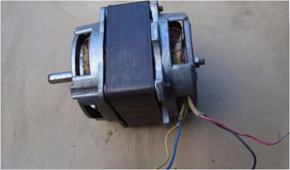 Juicer motor "Zhuravinka"