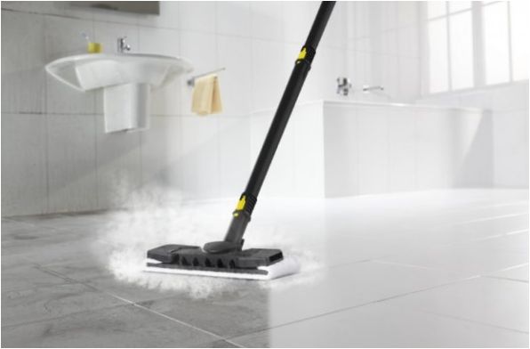 Karcher ångmopp i aktion