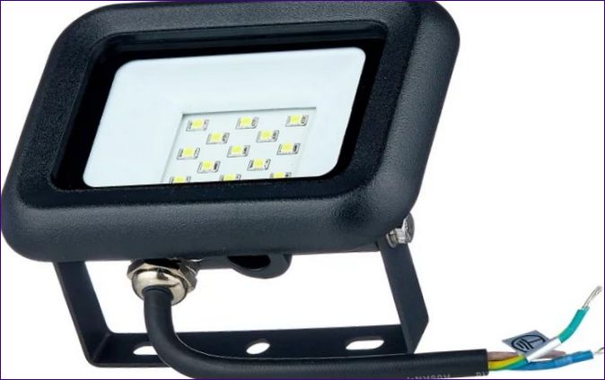 LLT LED-5-10 PRO (10W 6500K 750lm)