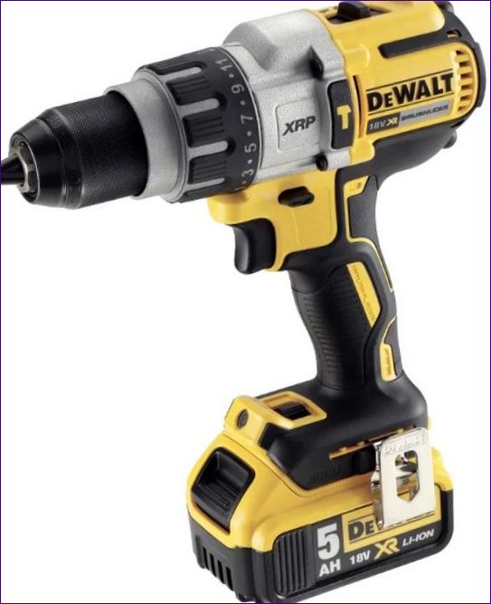 DeWALT DCD996P2 820 W 95 Nm